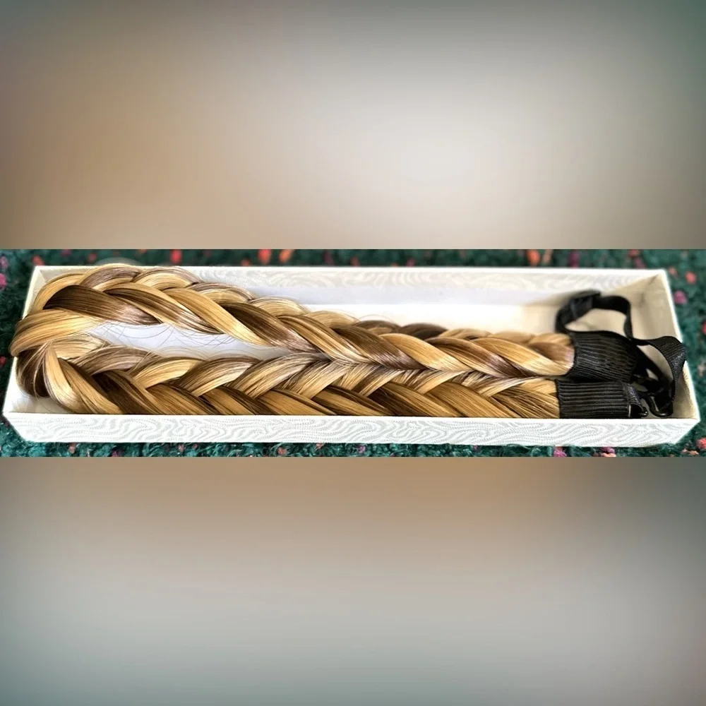 ‼️RARE‼️🎸Madison Braids🎸🔥NWT🔥LULU Two Strand Braided Headband (No Longer Avila)